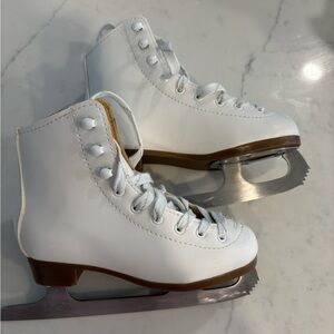 Girls Ice Skates